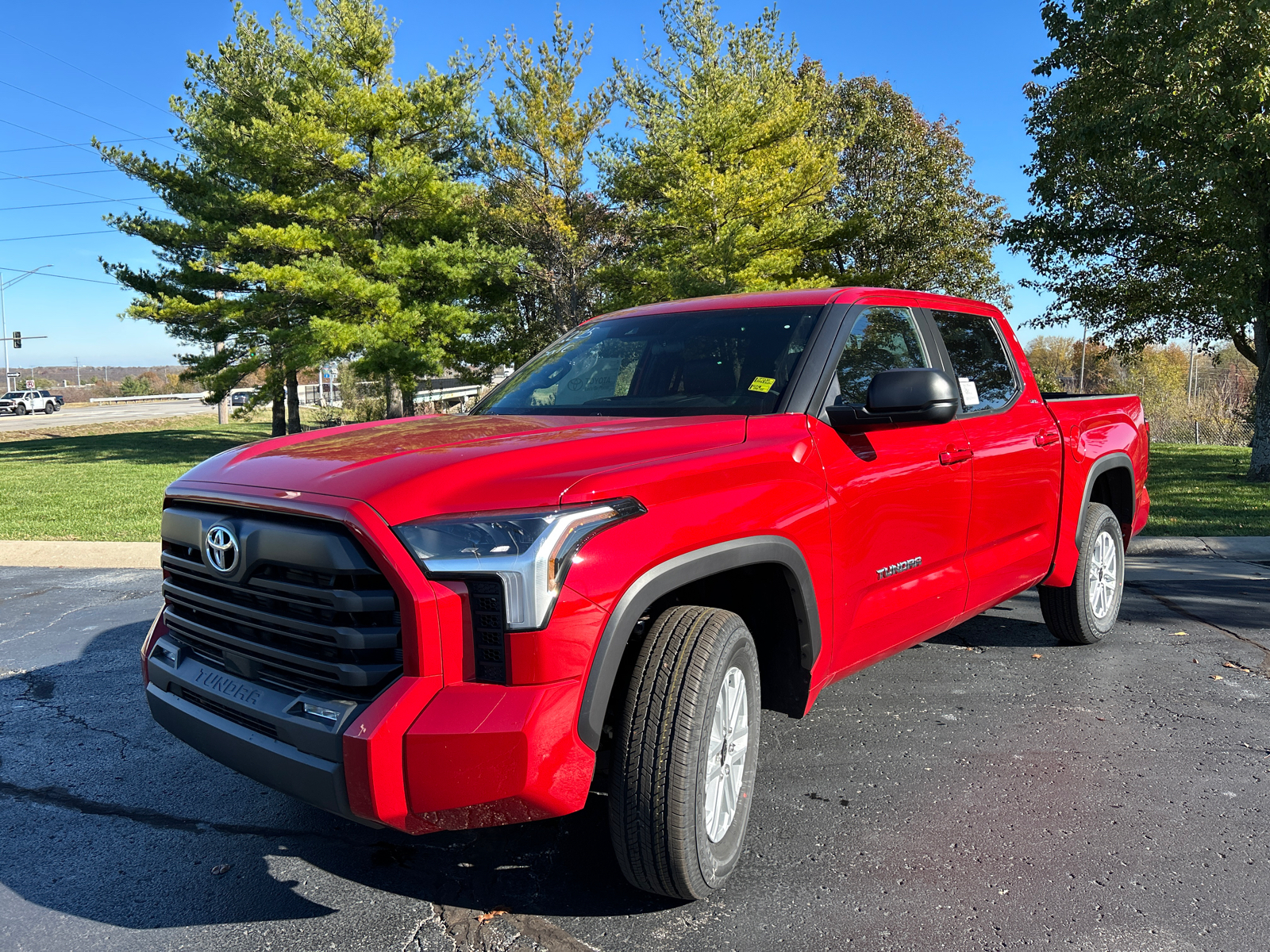 2025 Toyota Tundra 4WD SR5 4