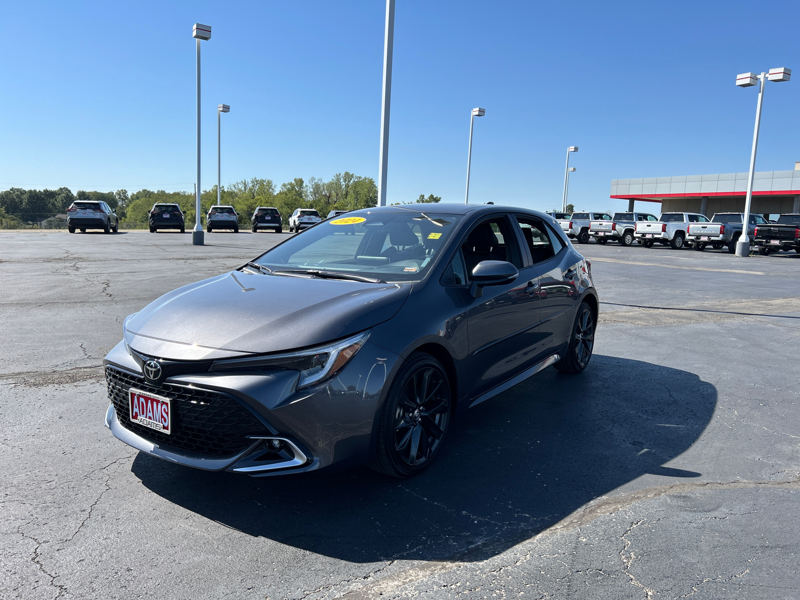 2024 Toyota Corolla Hatchback XSE 4