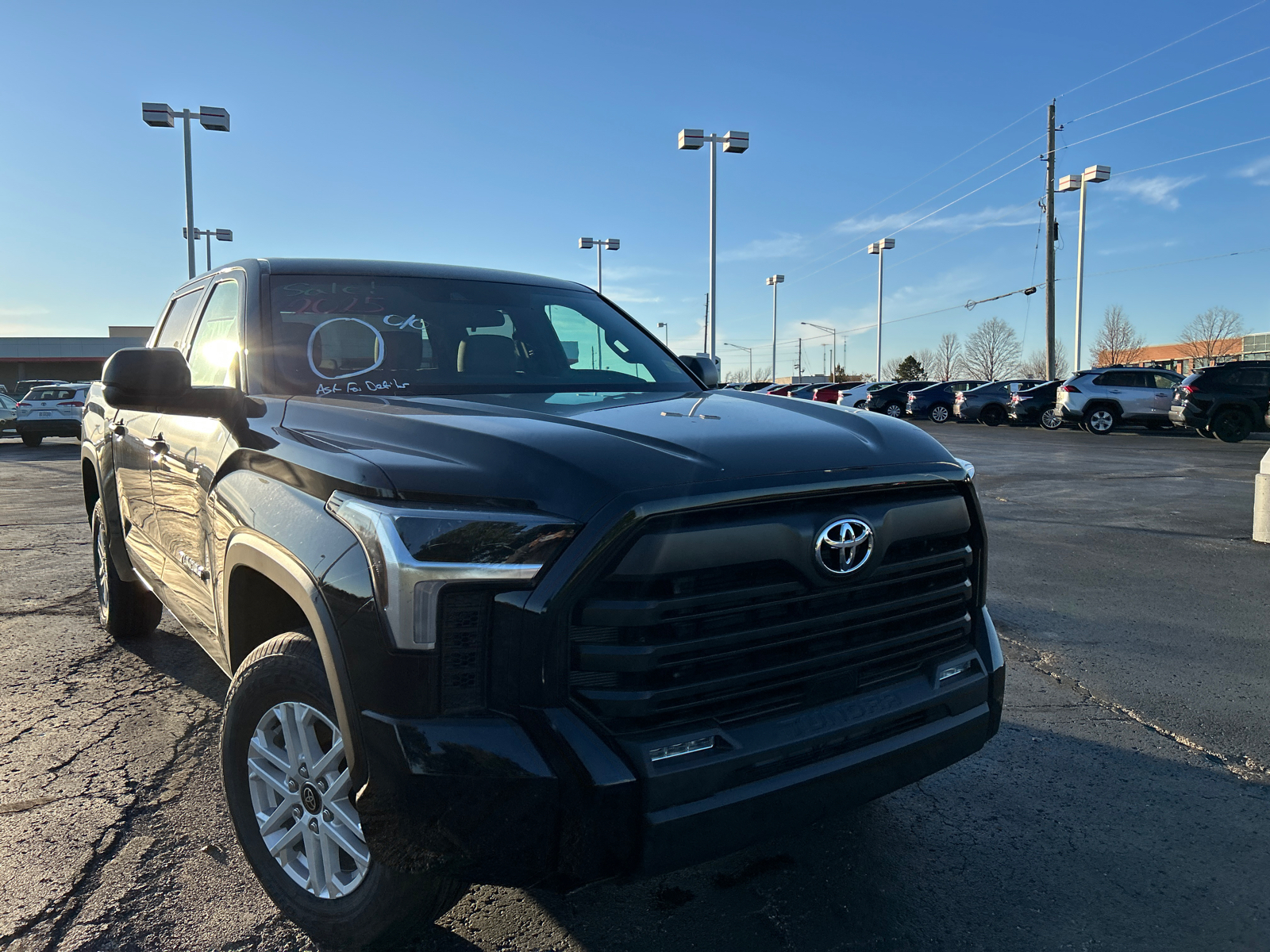 2025 Toyota Tundra 4WD SR5 2