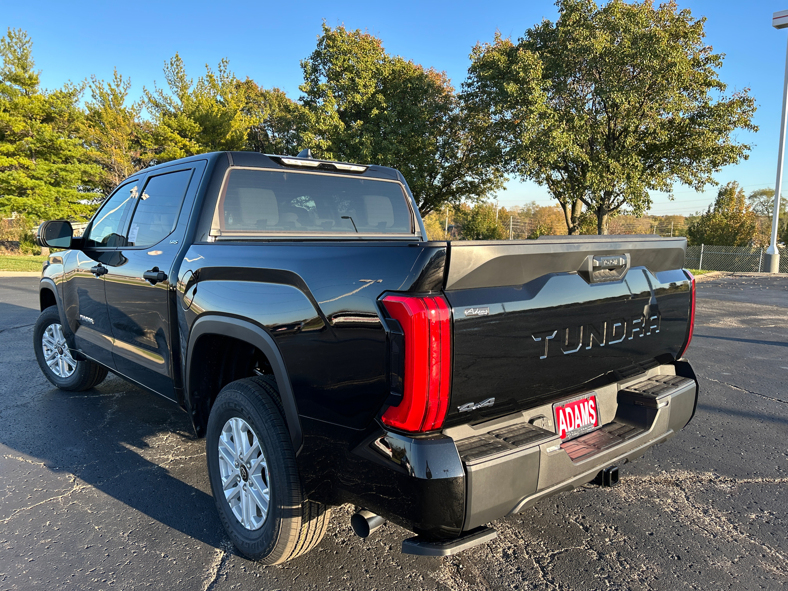 2025 Toyota Tundra 4WD SR5 7