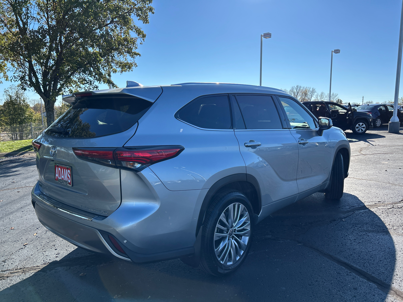 2022 Toyota Highlander Platinum 9