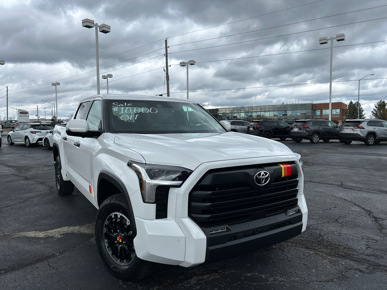 2025 Toyota Tundra 4WD Platinum 2