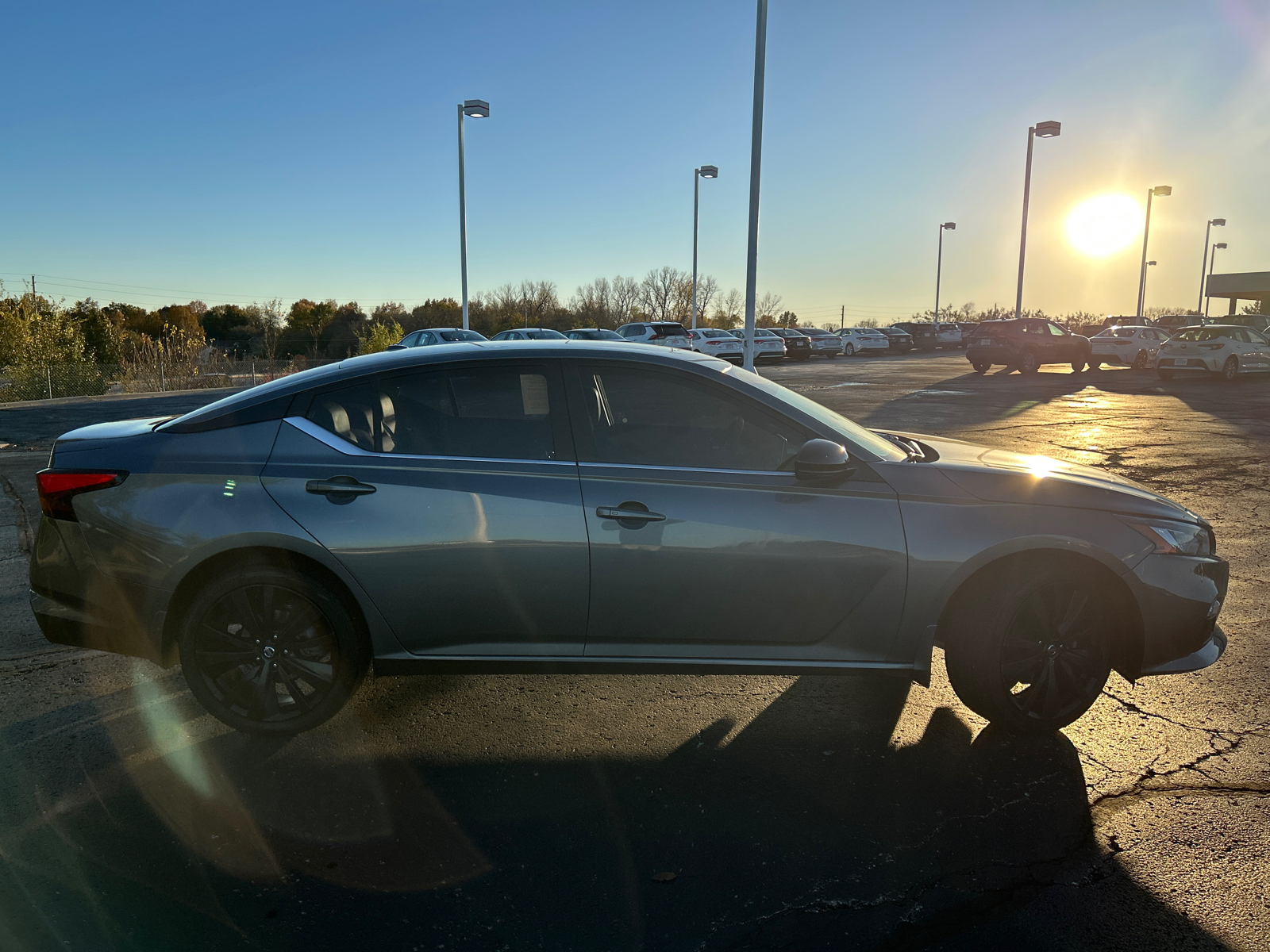 2020 Nissan Altima 2.5 SR 10