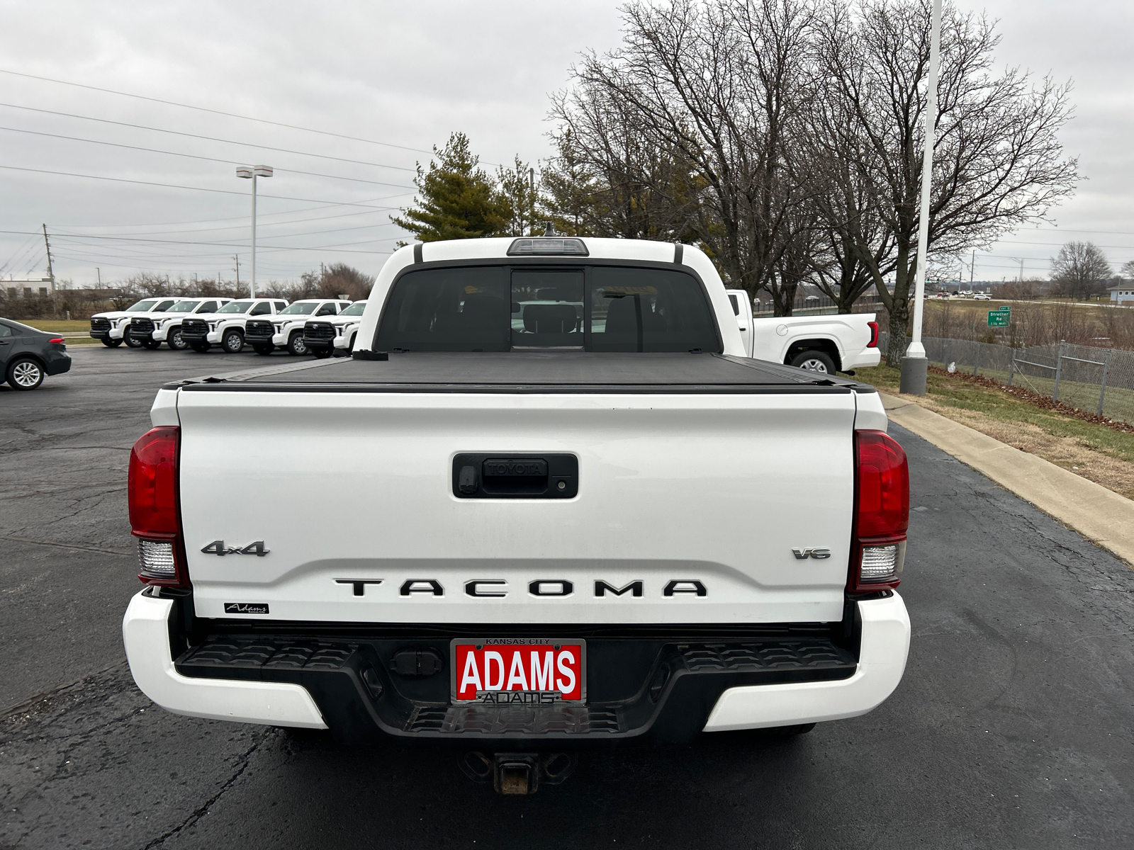 2019 Toyota Tacoma 4WD SR 8