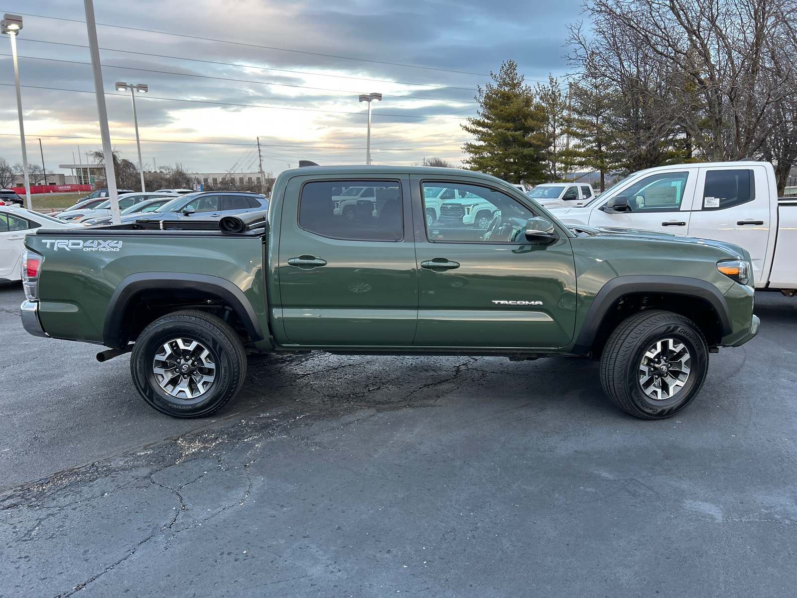 2021 Toyota Tacoma SR V6 10