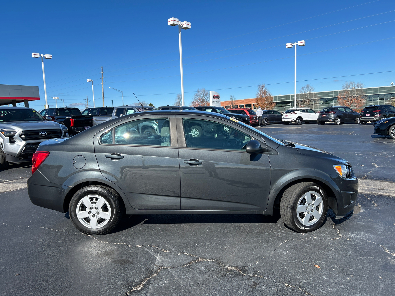 2014 Chevrolet Sonic LS 10