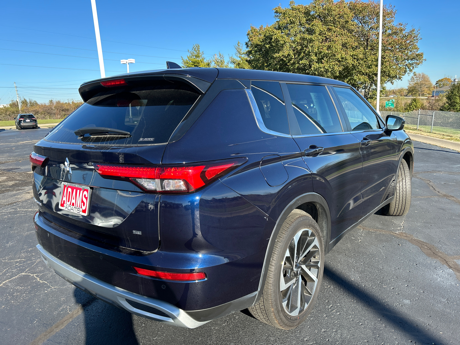 2023 Mitsubishi Outlander SE 9