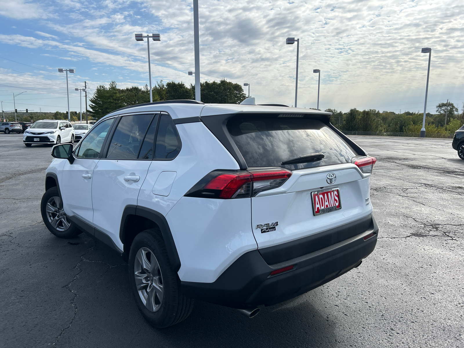 2023 Toyota RAV4 XLE 7