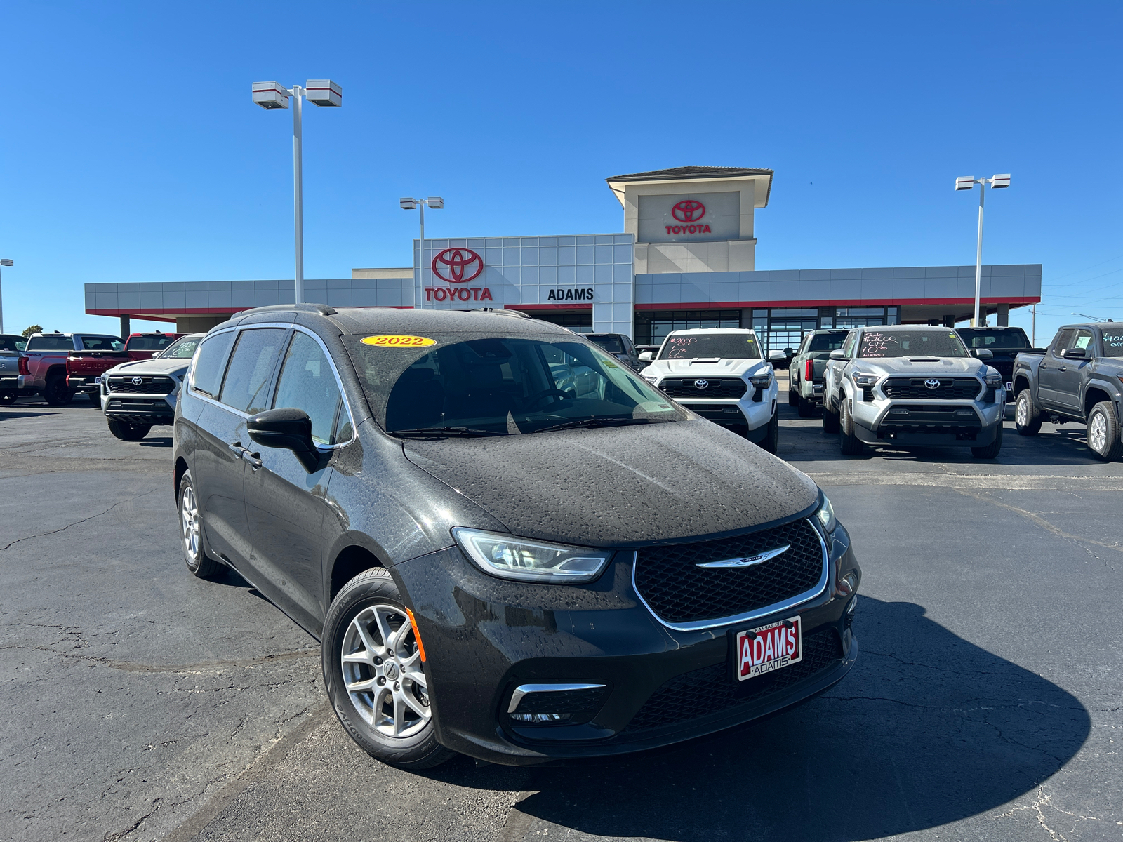 2022 Chrysler Pacifica Touring L 2