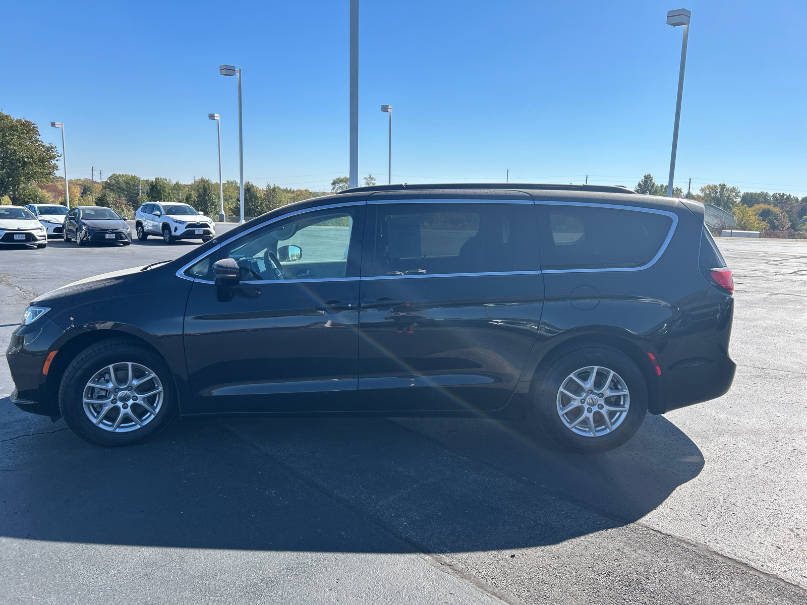 2022 Chrysler Pacifica Touring L 5