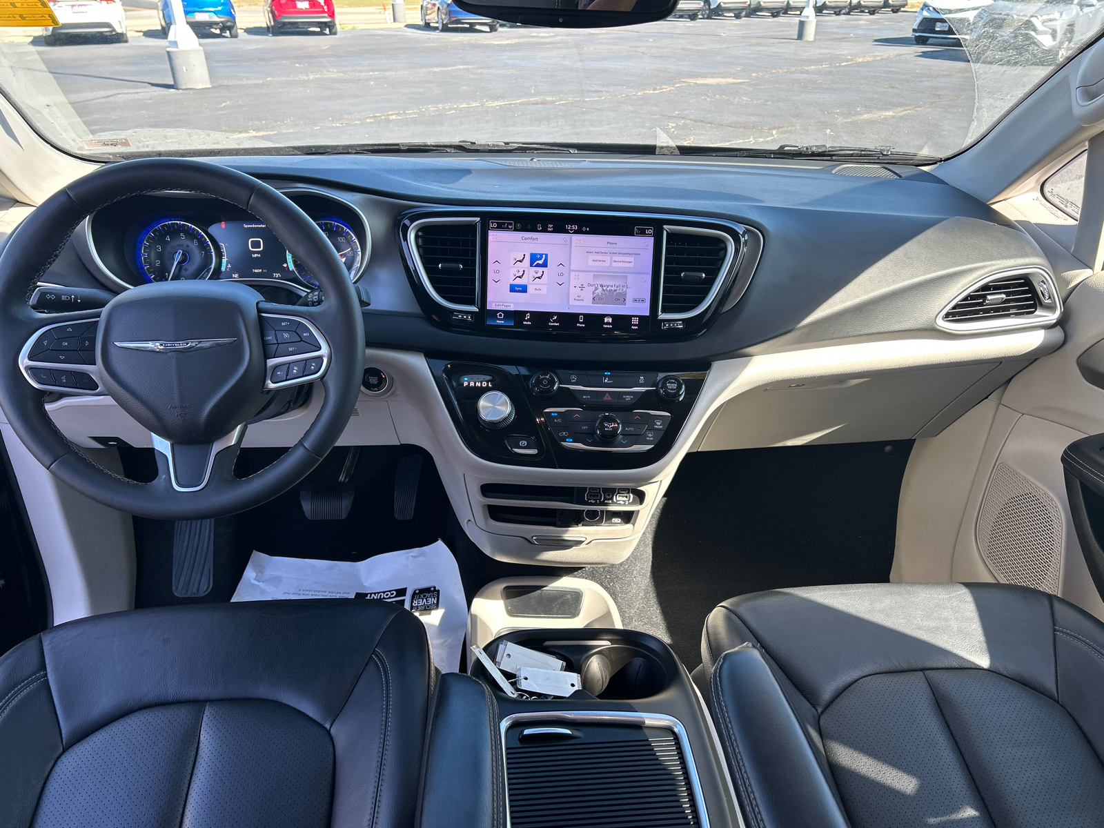 2022 Chrysler Pacifica Touring L 15