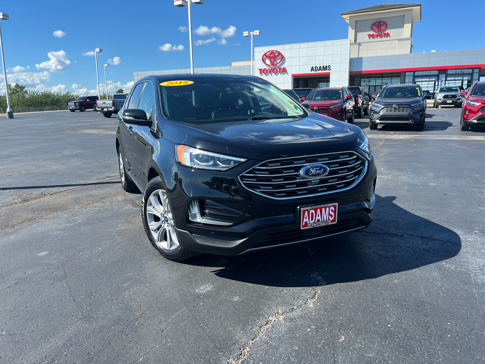 2019 Ford Edge Titanium 2