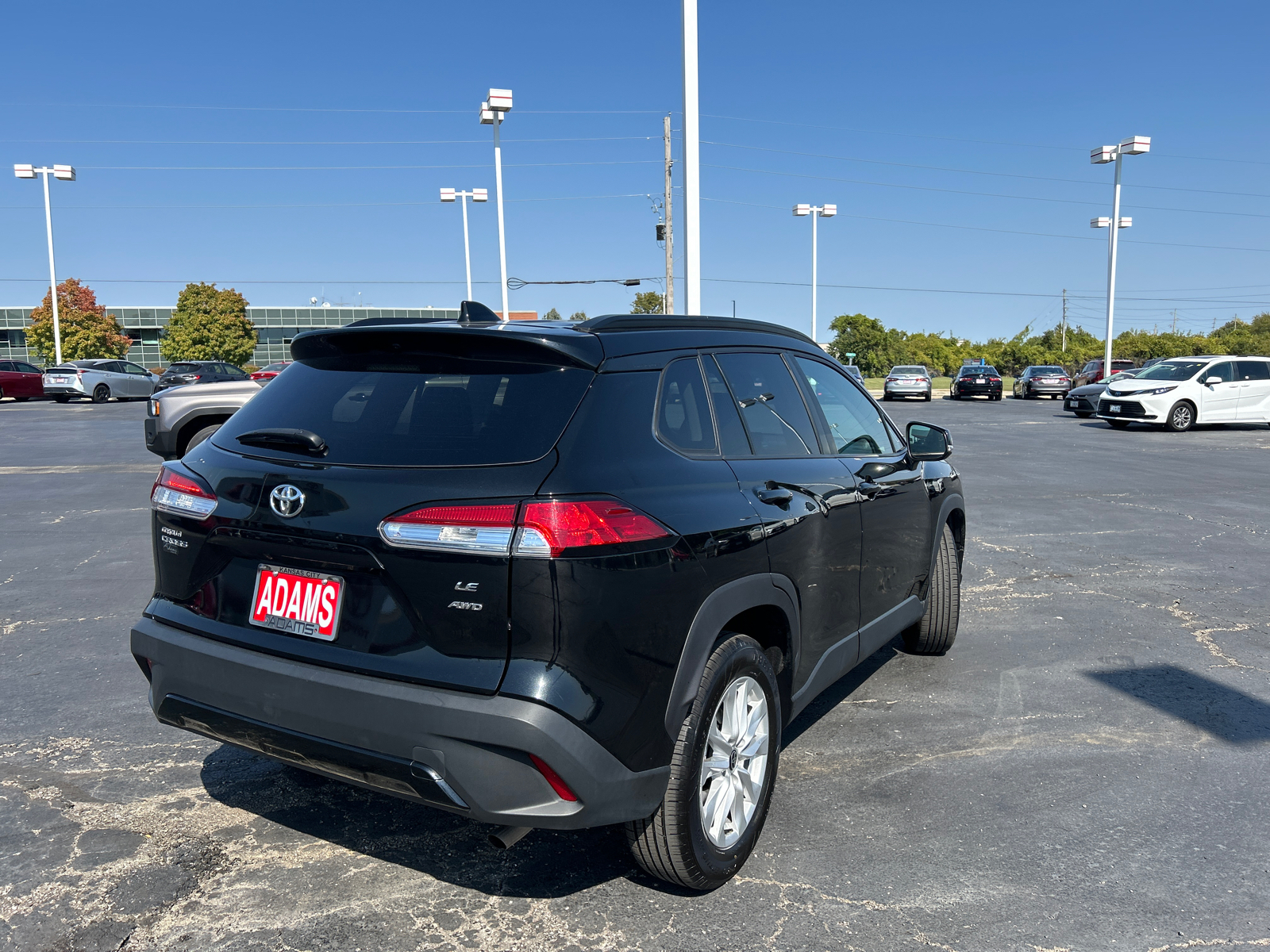 2022 Toyota Corolla Cross LE 9