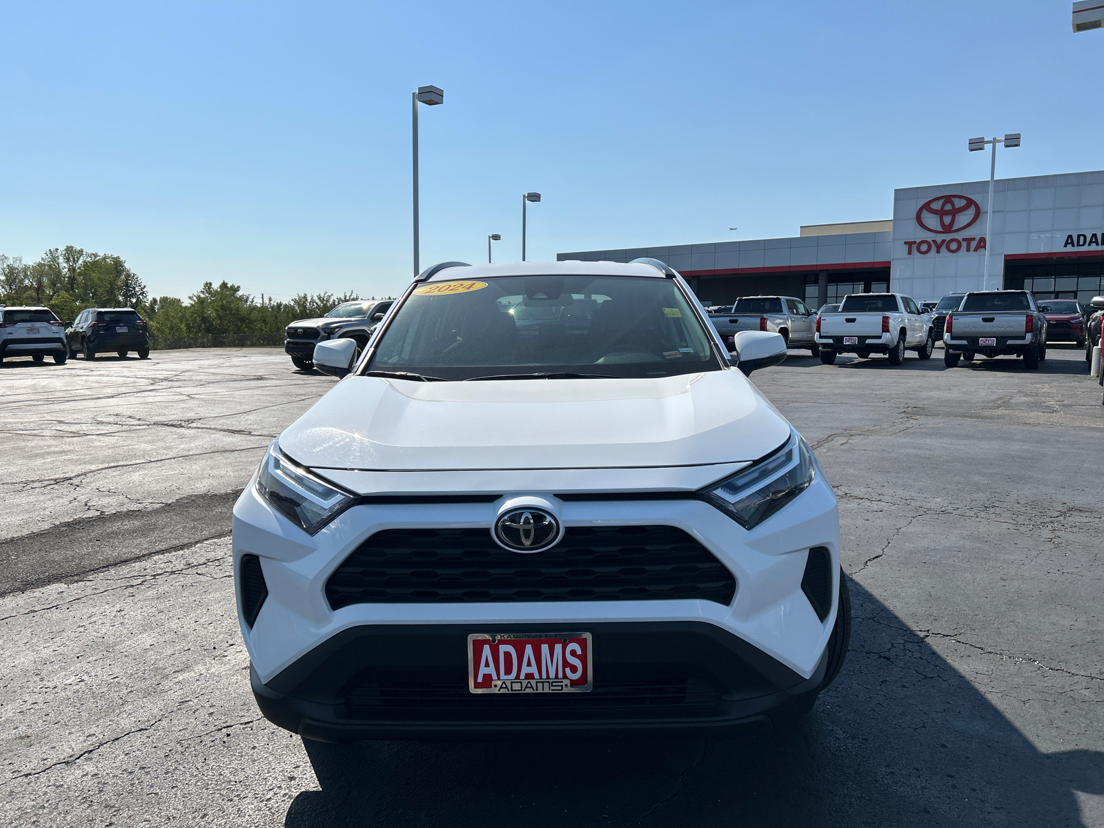 2024 Toyota RAV4 XLE 3