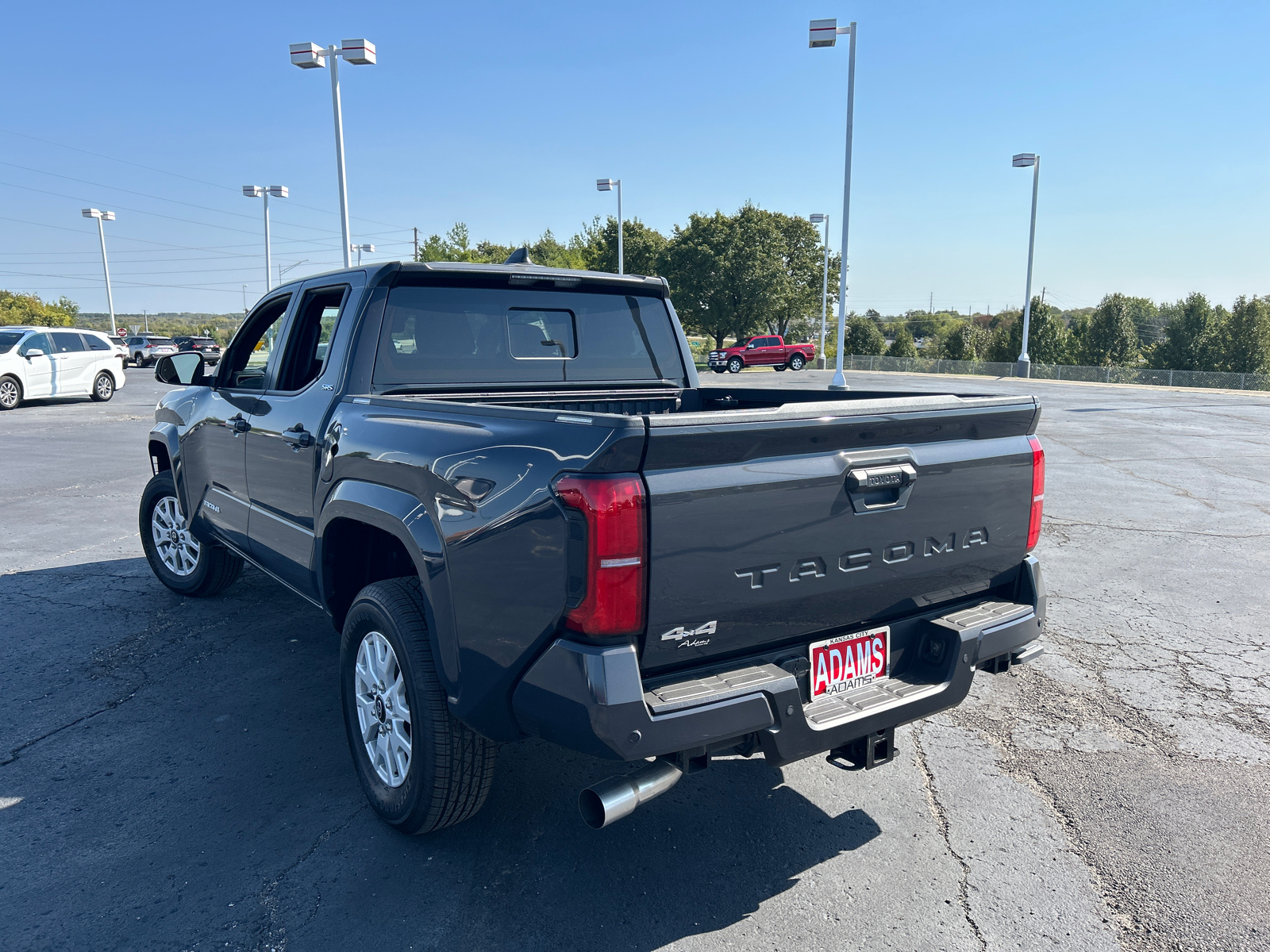 2024 Toyota Tacoma 4WD SR5 7