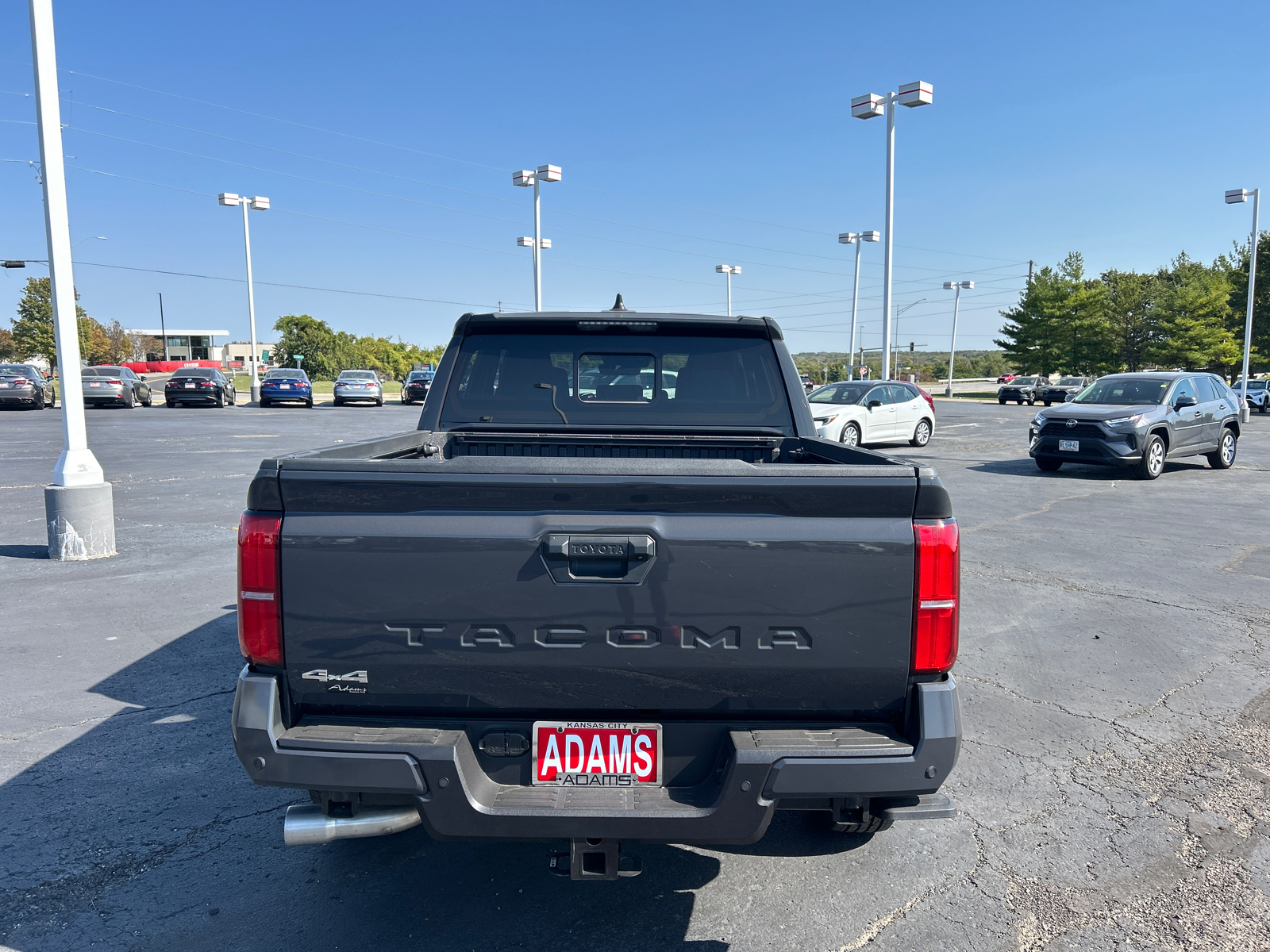 2024 Toyota Tacoma 4WD SR5 8