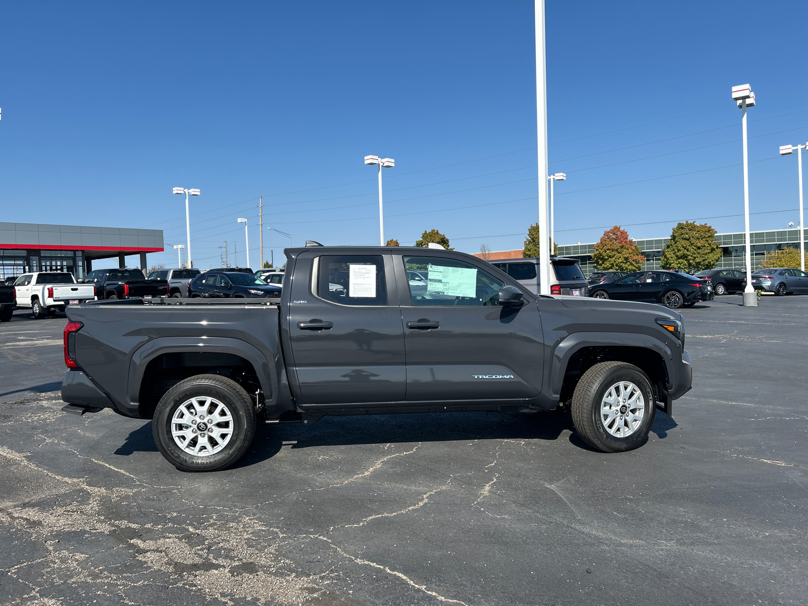 2024 Toyota Tacoma 4WD SR5 10