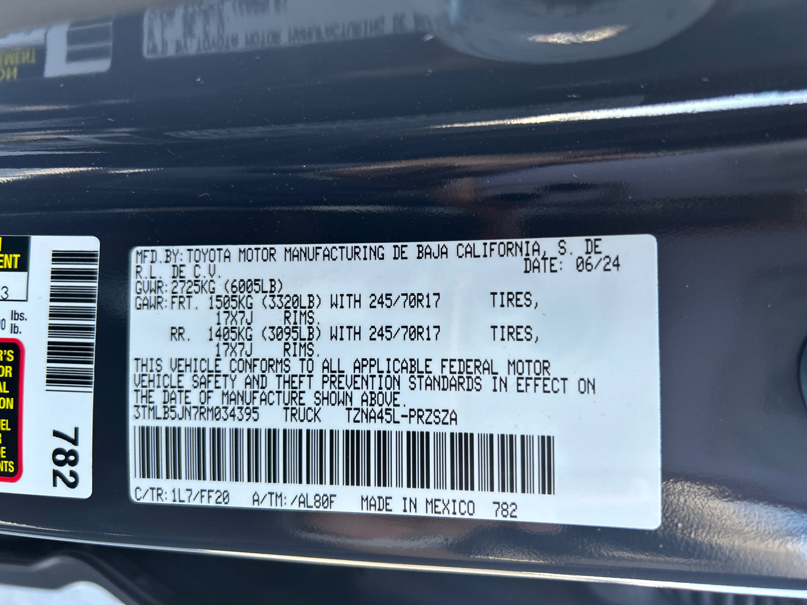 2024 Toyota Tacoma 4WD SR5 33