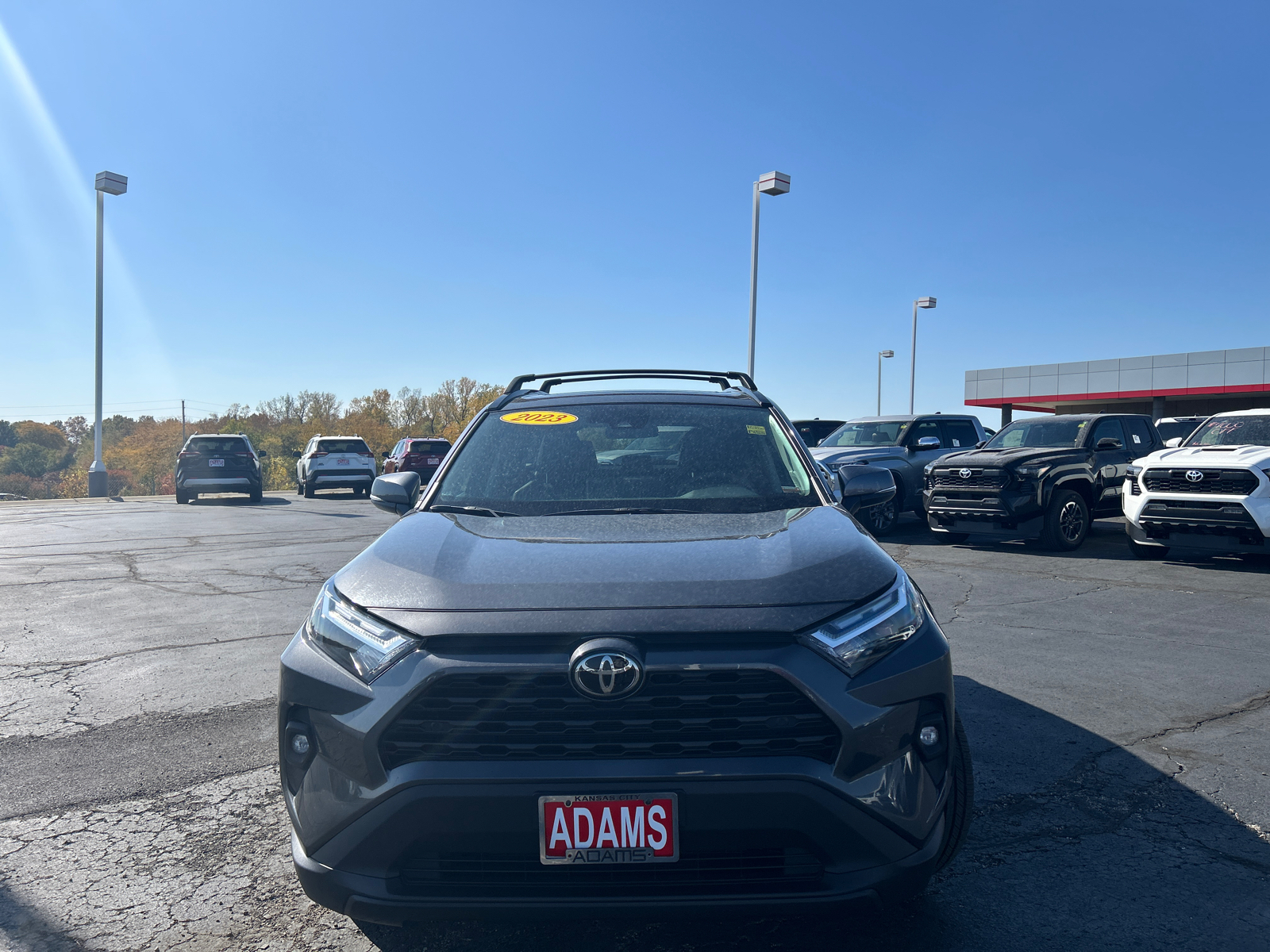 2023 Toyota RAV4 XLE Premium 3