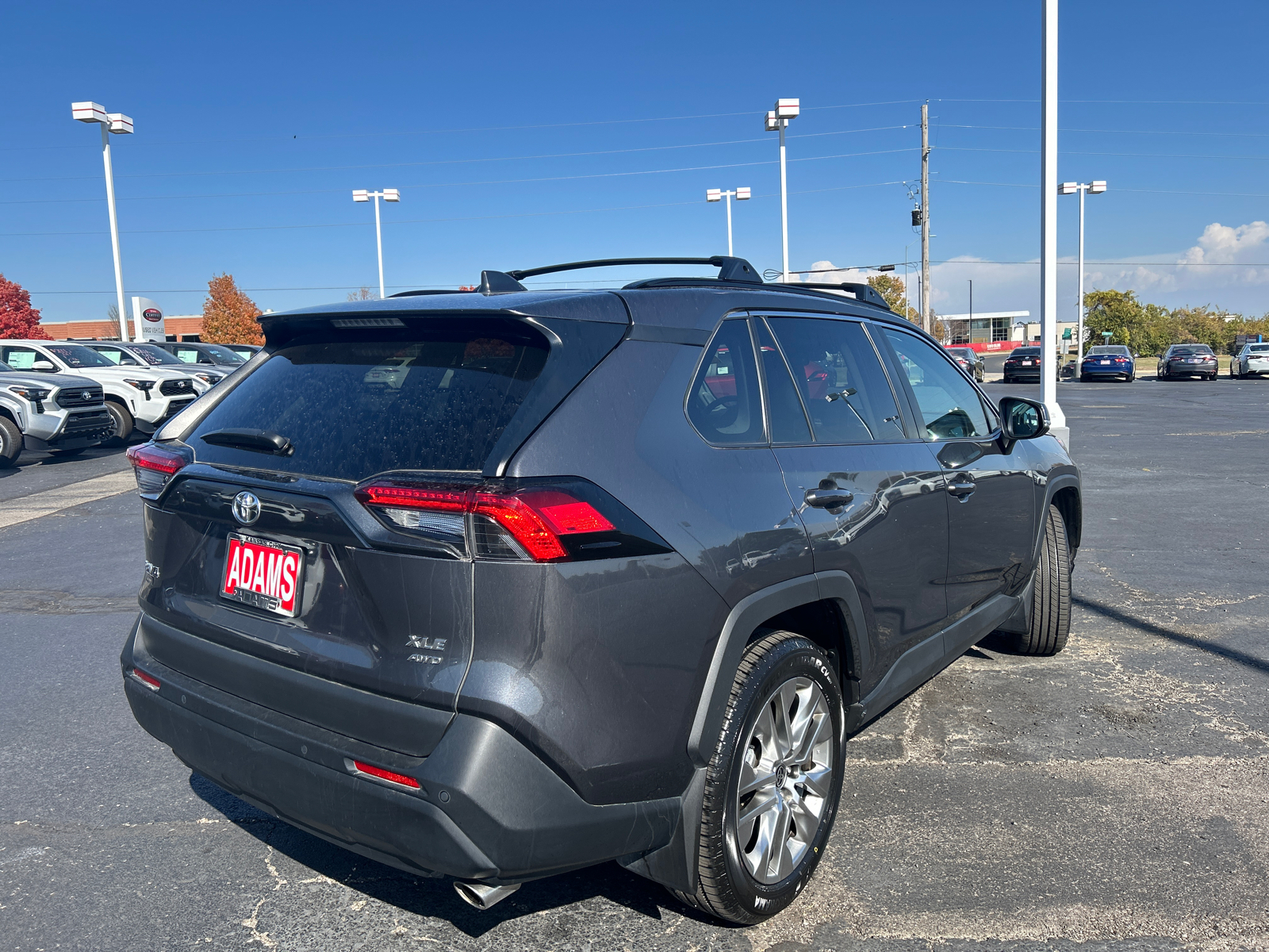 2023 Toyota RAV4 XLE Premium 9