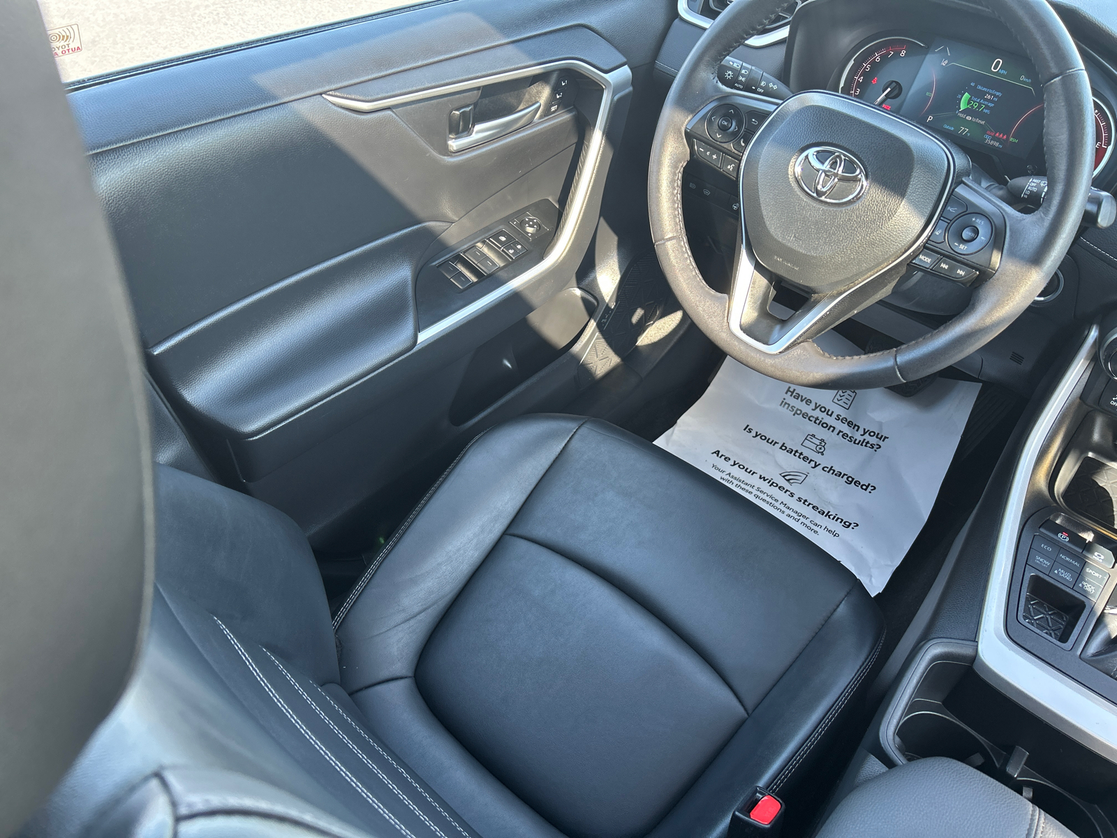 2023 Toyota RAV4 XLE Premium 17