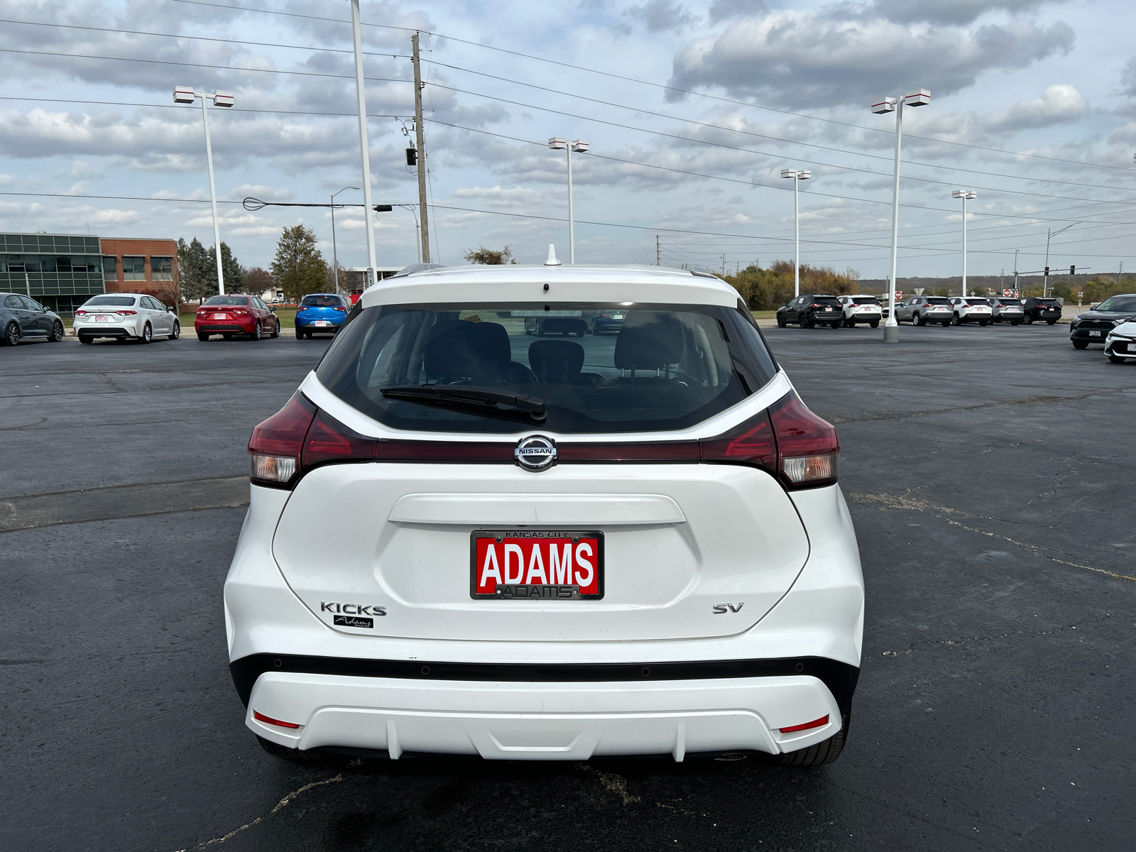 2021 Nissan Kicks SV 8