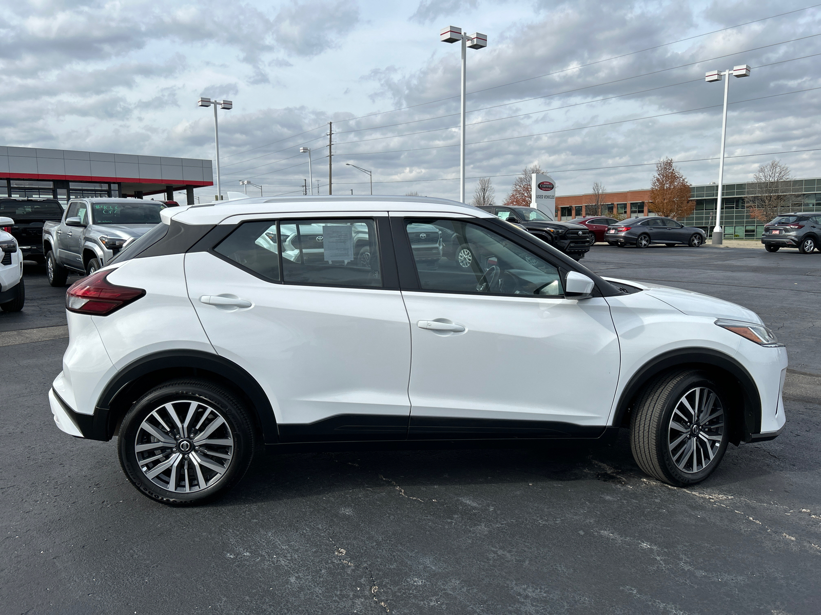 2021 Nissan Kicks SV 10