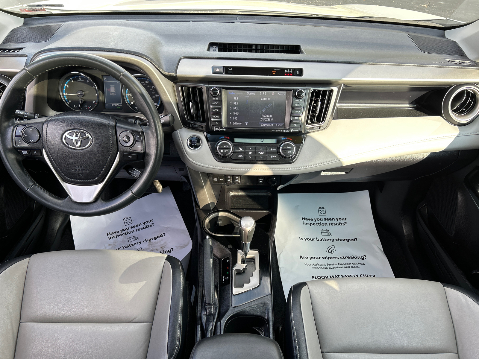 2017 Toyota RAV4 Limited 17