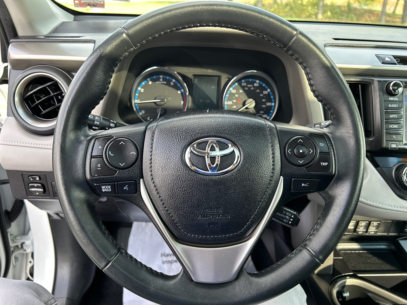 2017 Toyota RAV4 Limited 26