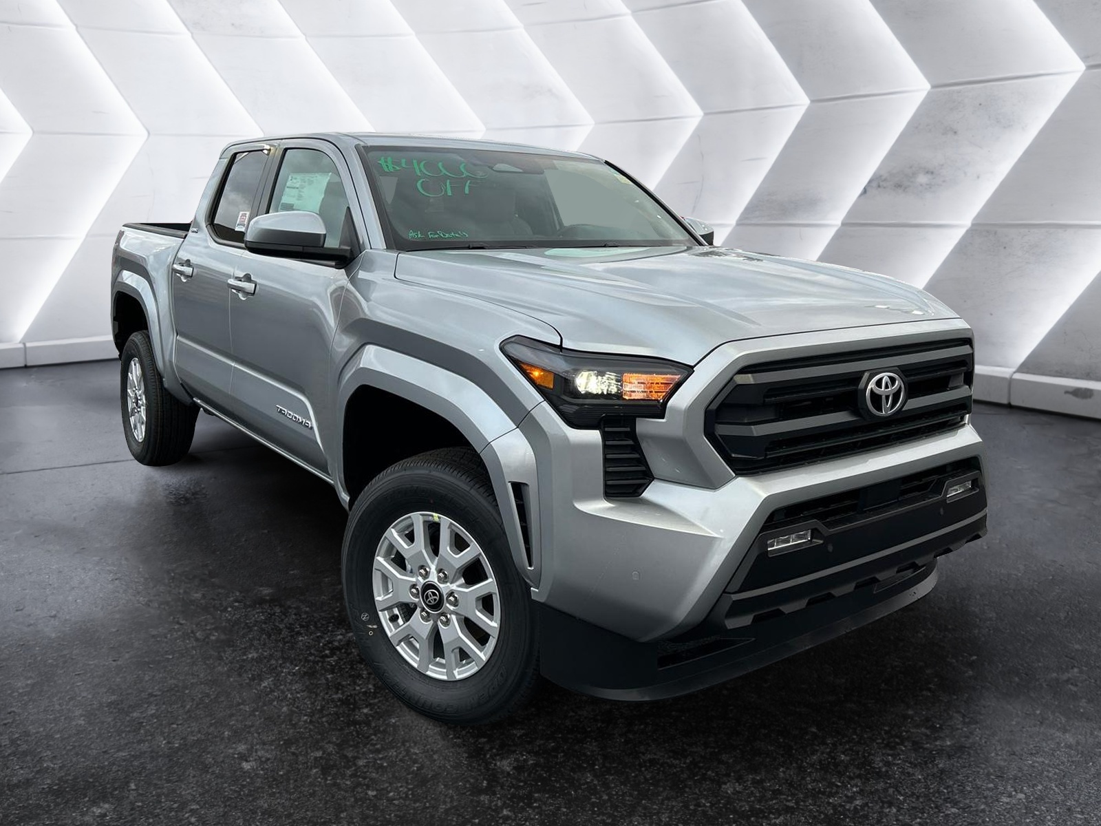 2024 Toyota Tacoma 4WD SR5 1