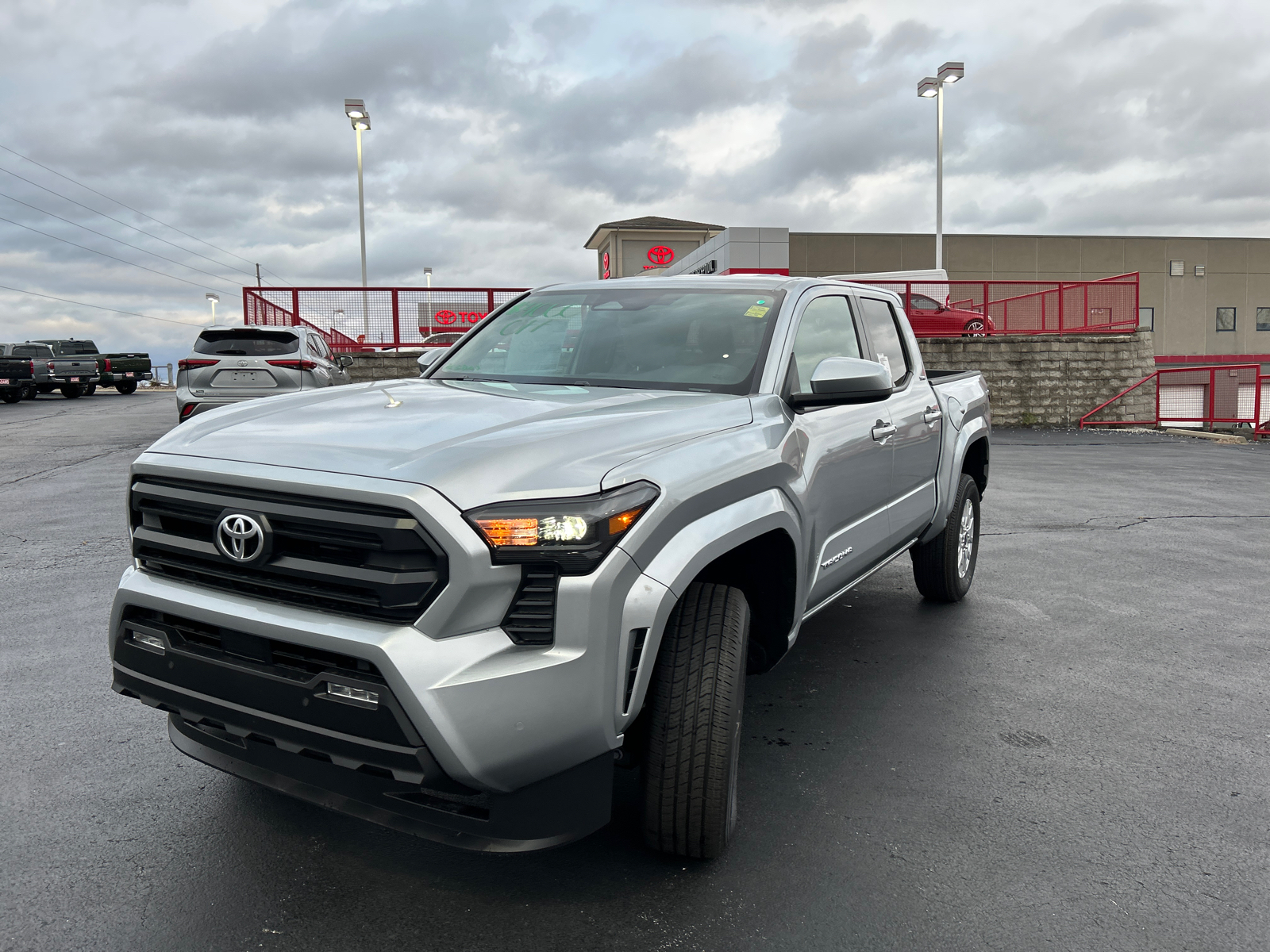 2024 Toyota Tacoma 4WD SR5 4