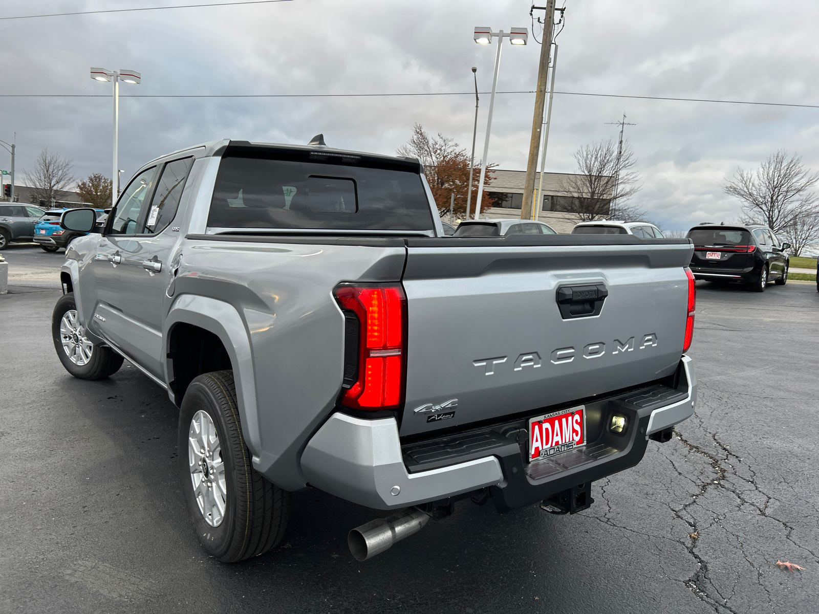 2024 Toyota Tacoma 4WD SR5 7