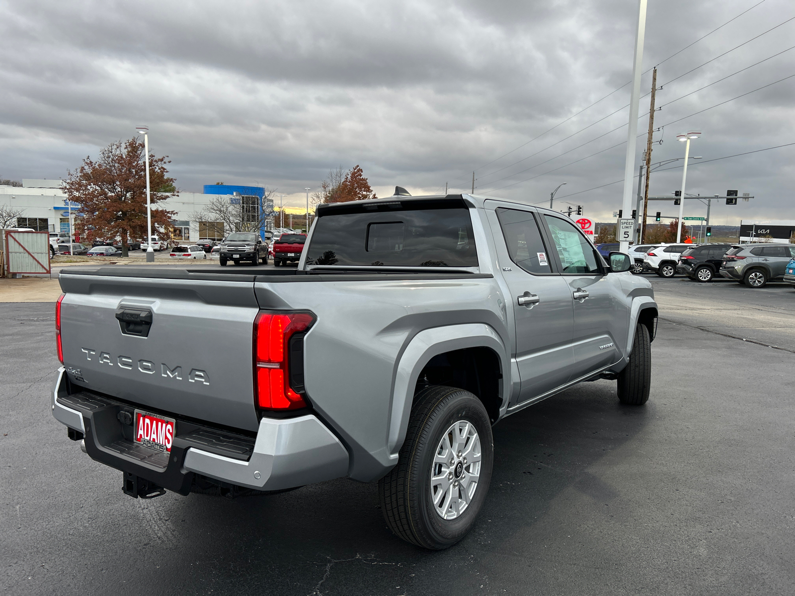 2024 Toyota Tacoma 4WD SR5 9