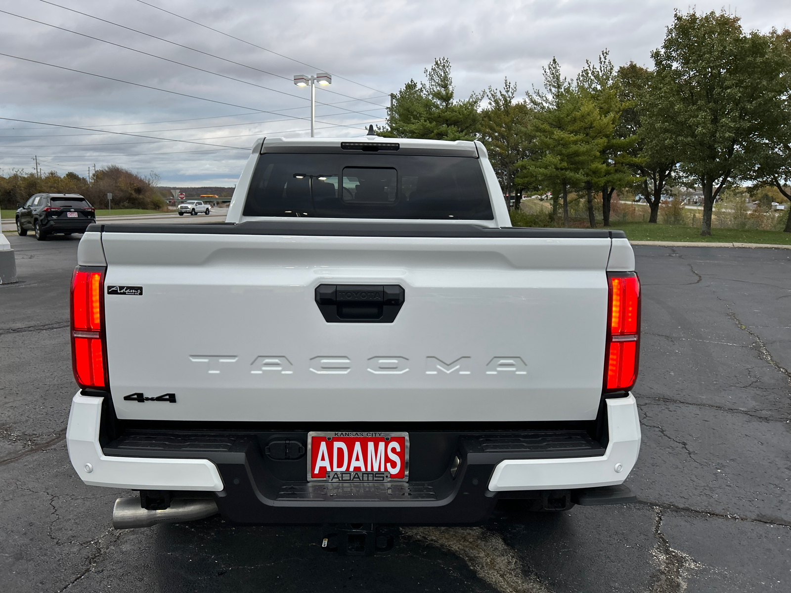 2024 Toyota Tacoma 4WD TRD Off Road 8