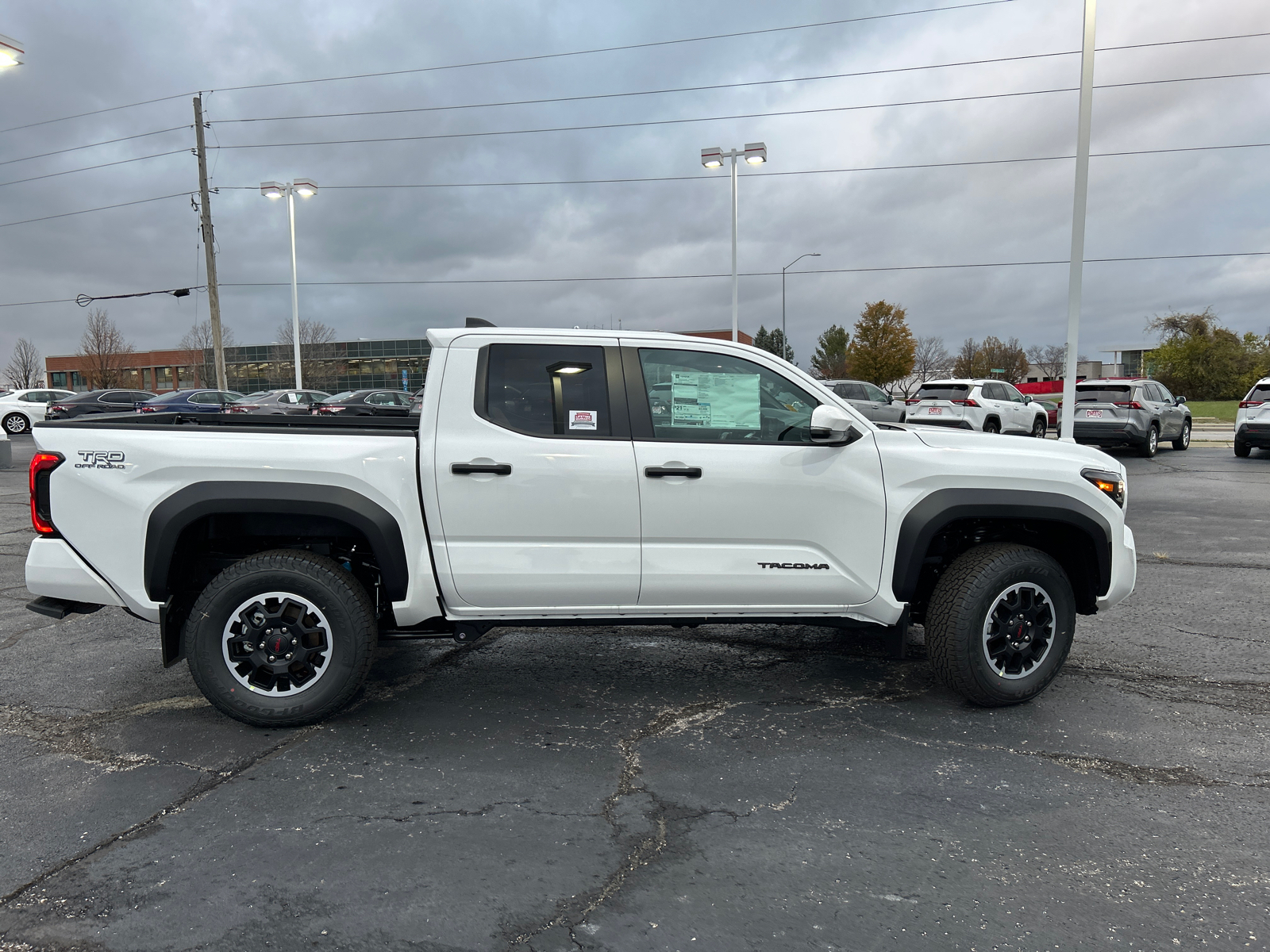 2024 Toyota Tacoma 4WD TRD Off Road 10