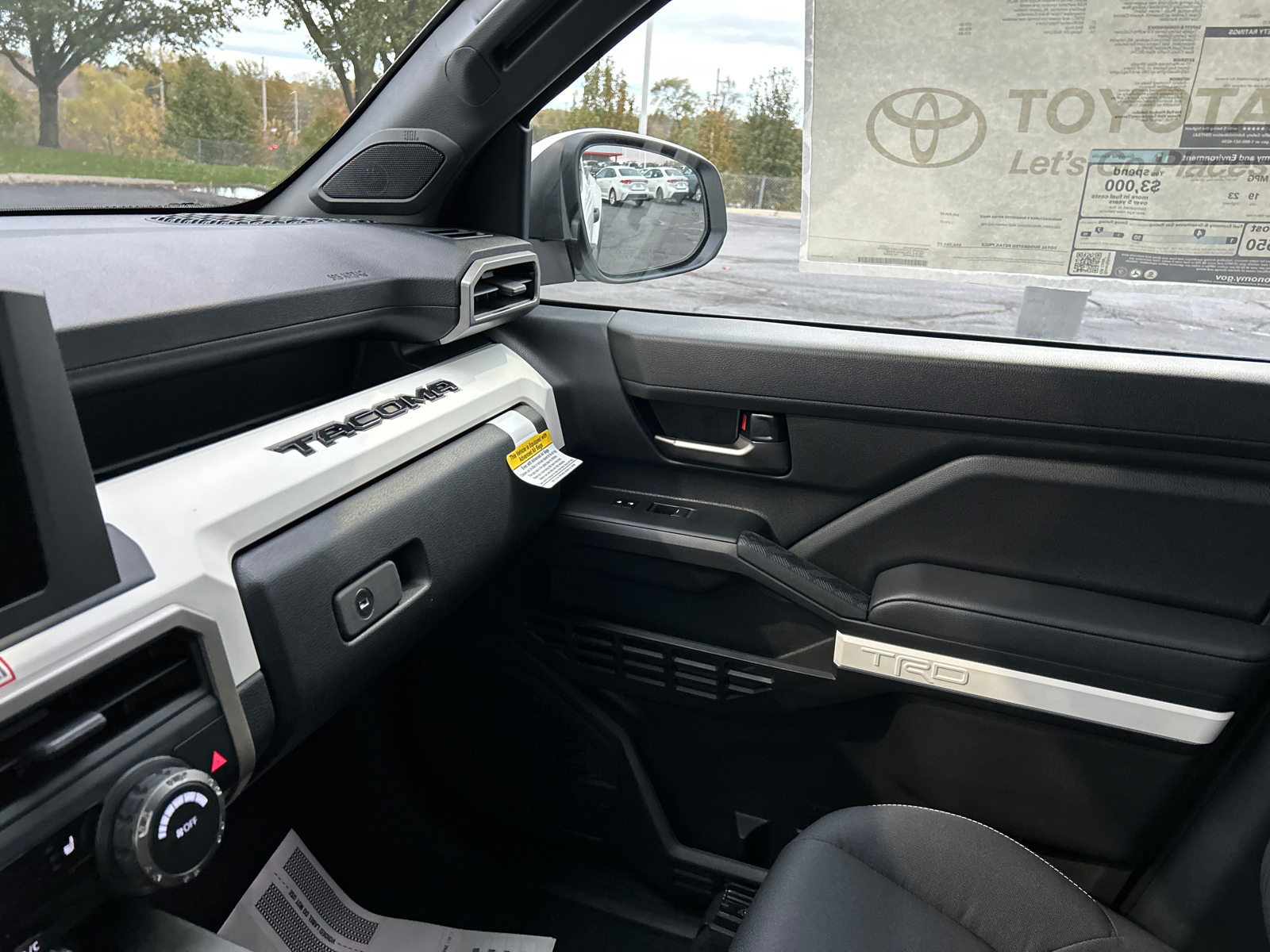 2024 Toyota Tacoma 4WD TRD Off Road 34