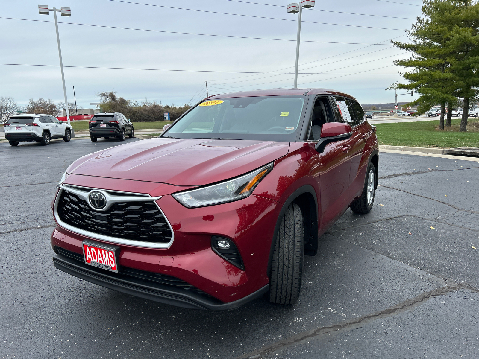 2021 Toyota Highlander LE 4