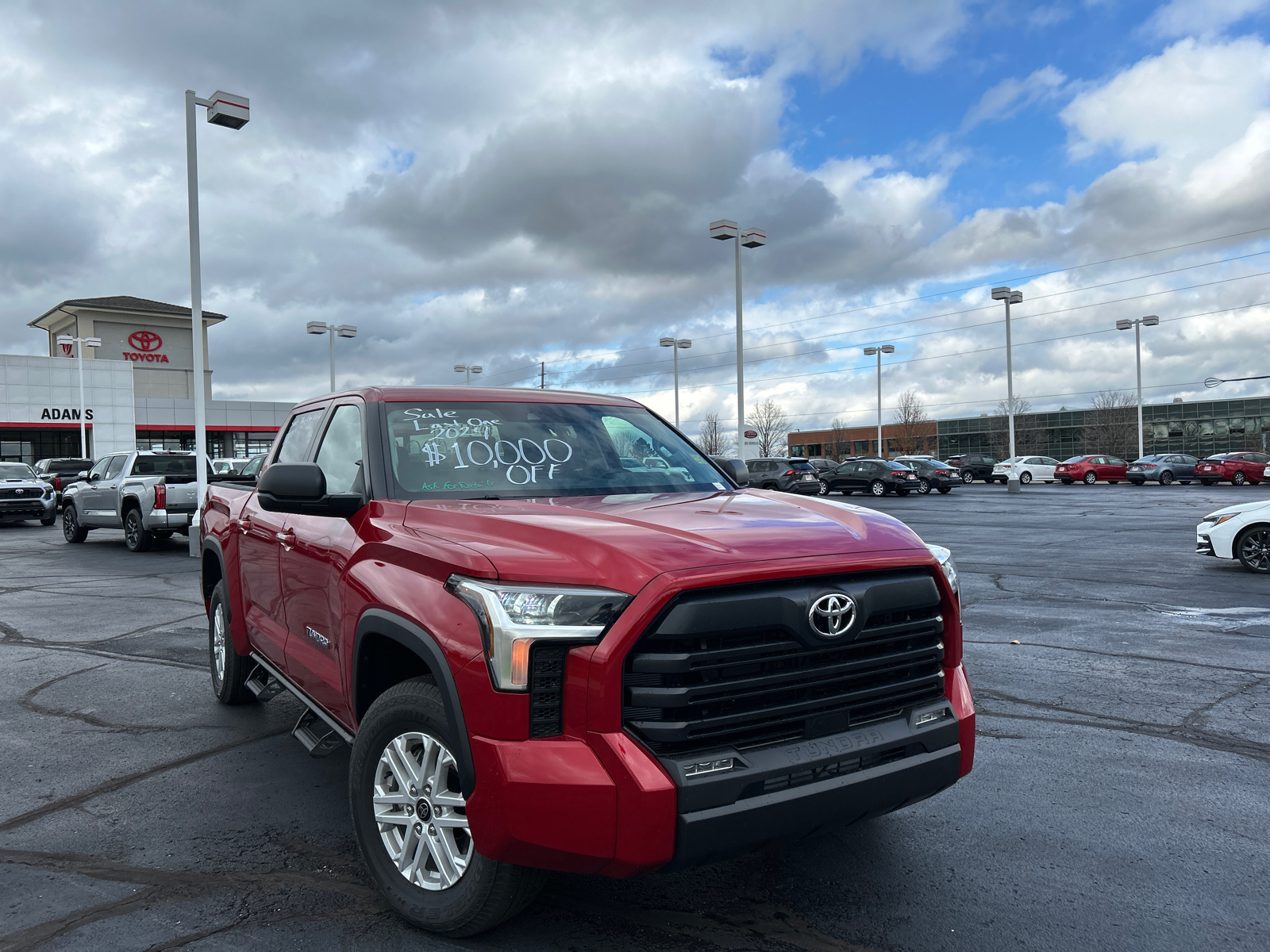 2024 Toyota Tundra 4WD SR5 2