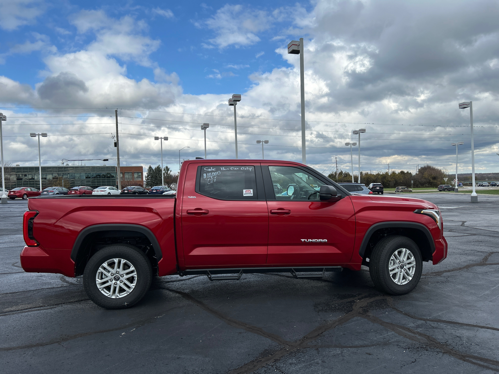 2024 Toyota Tundra 4WD SR5 10