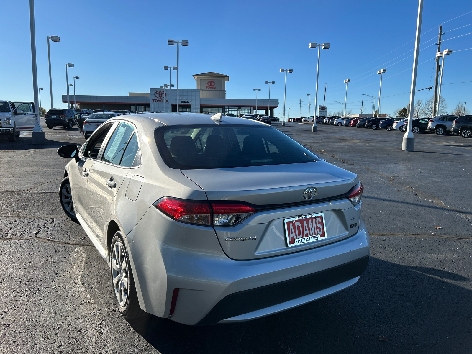 2022 Toyota Corolla LE 7