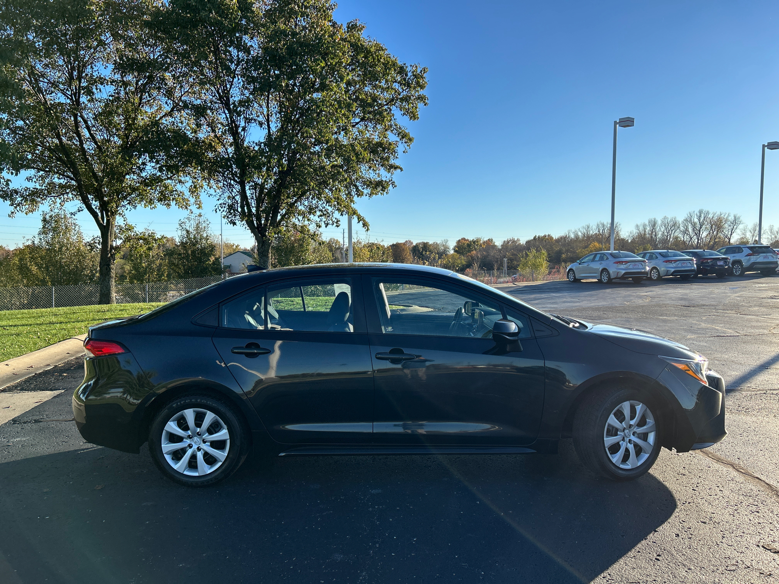 2022 Toyota Corolla LE 10