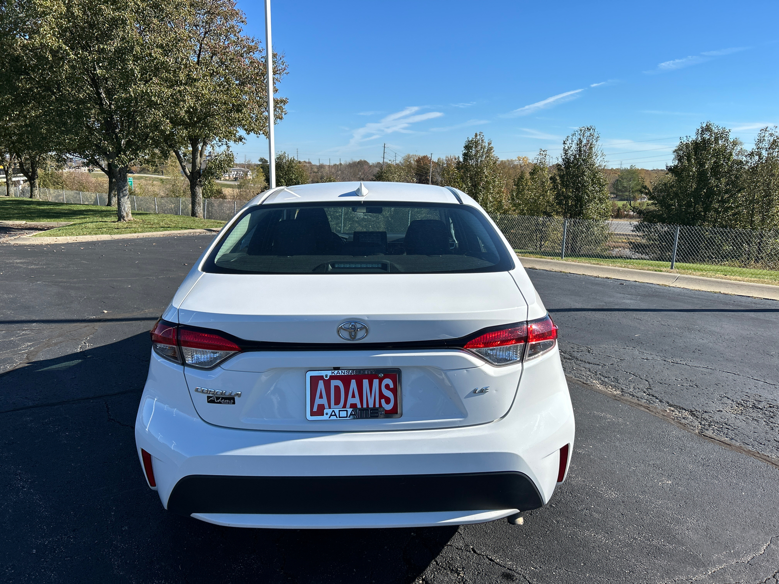 2022 Toyota Corolla LE 8