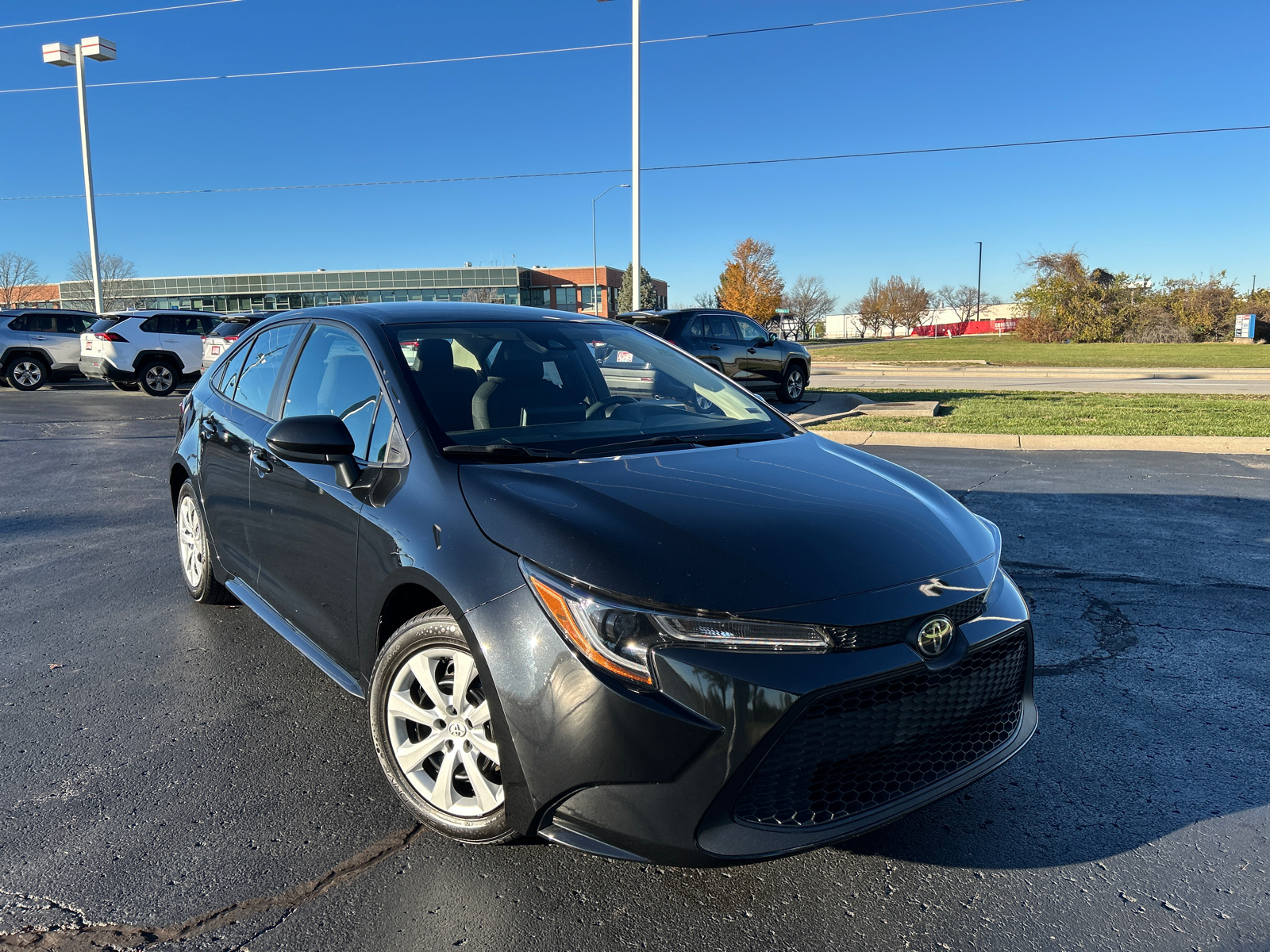 2022 Toyota Corolla LE 2