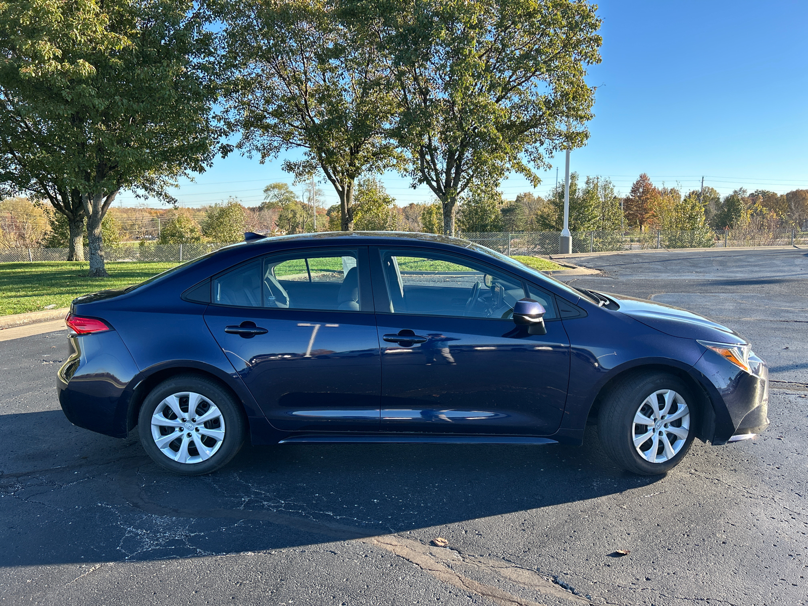 2022 Toyota Corolla LE 10