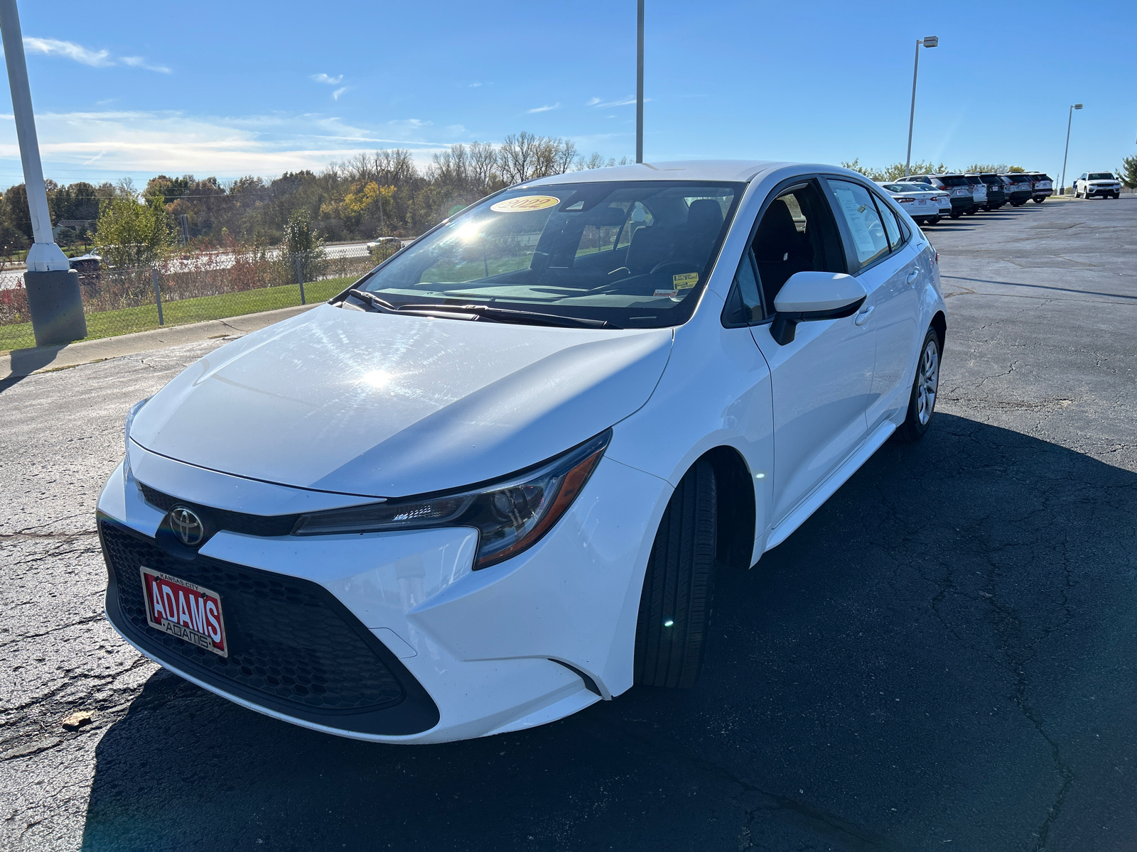 2022 Toyota Corolla LE 4