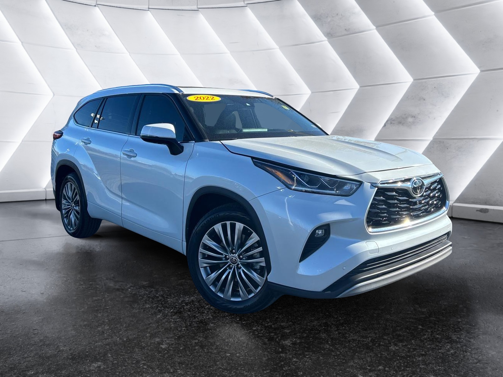 2022 Toyota Highlander Platinum 1