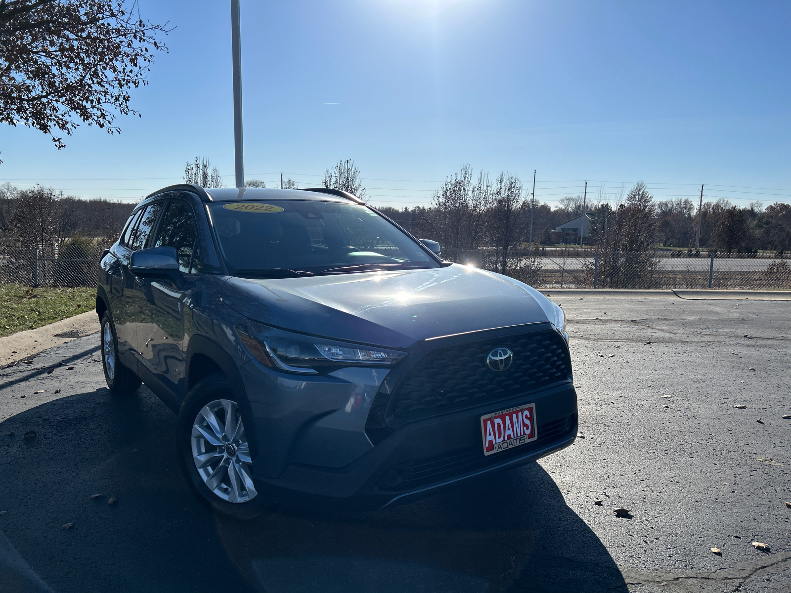 2022 Toyota Corolla Cross LE 2