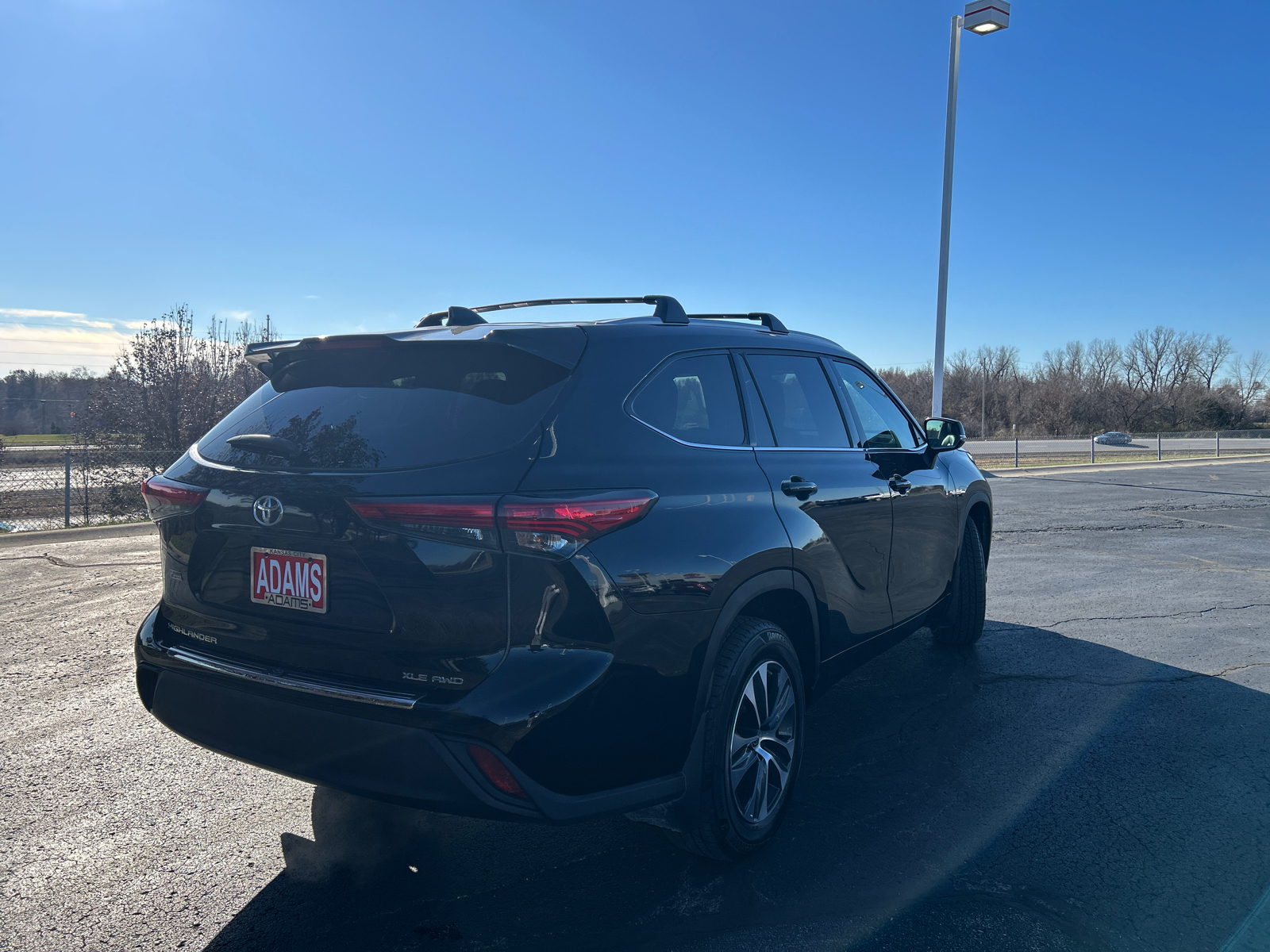 2022 Toyota Highlander XLE 9