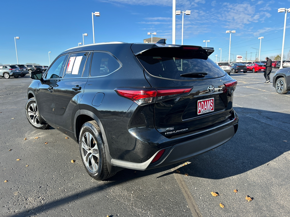 2022 Toyota Highlander XLE 7