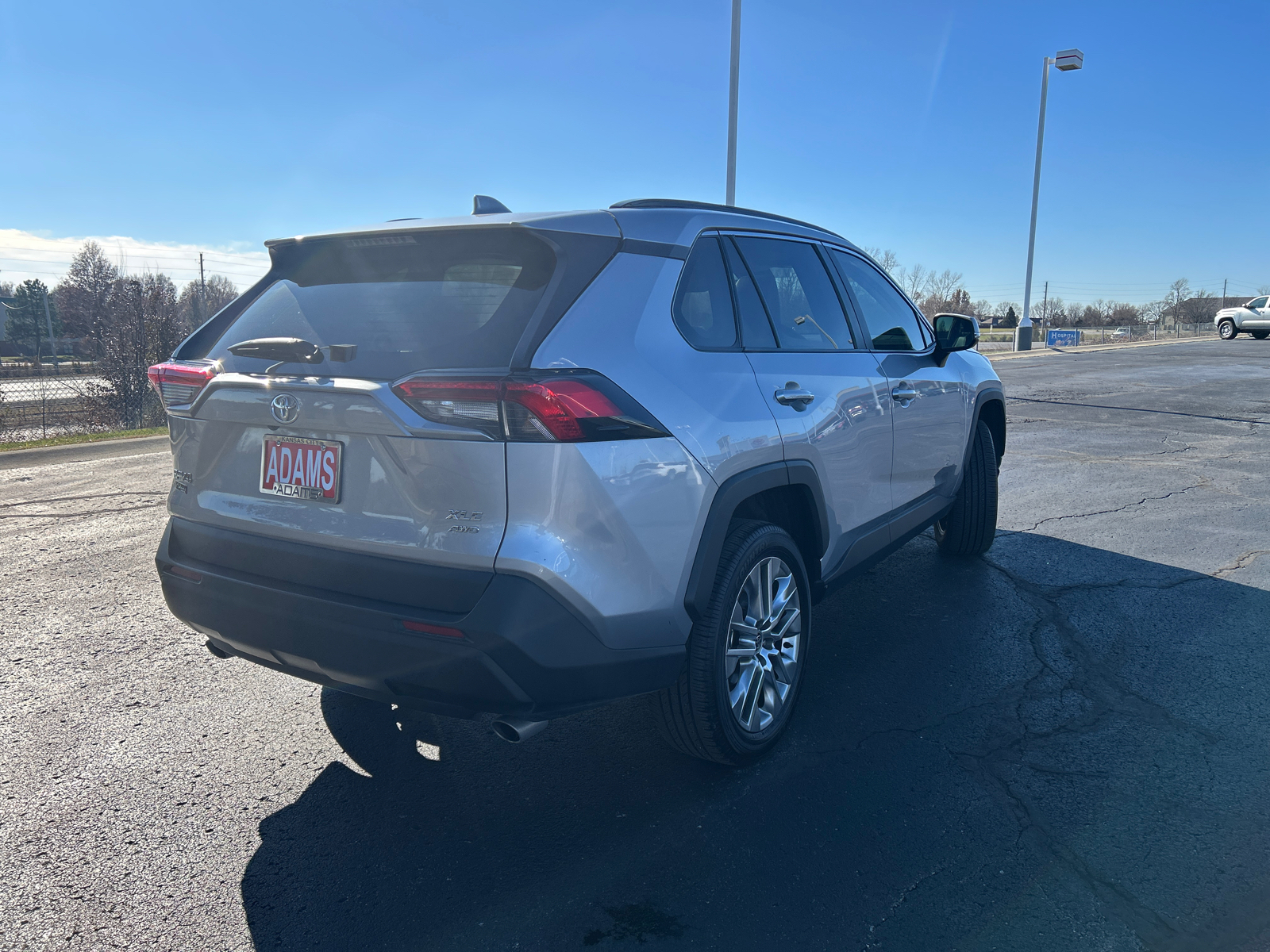 2023 Toyota RAV4 XLE Premium 9